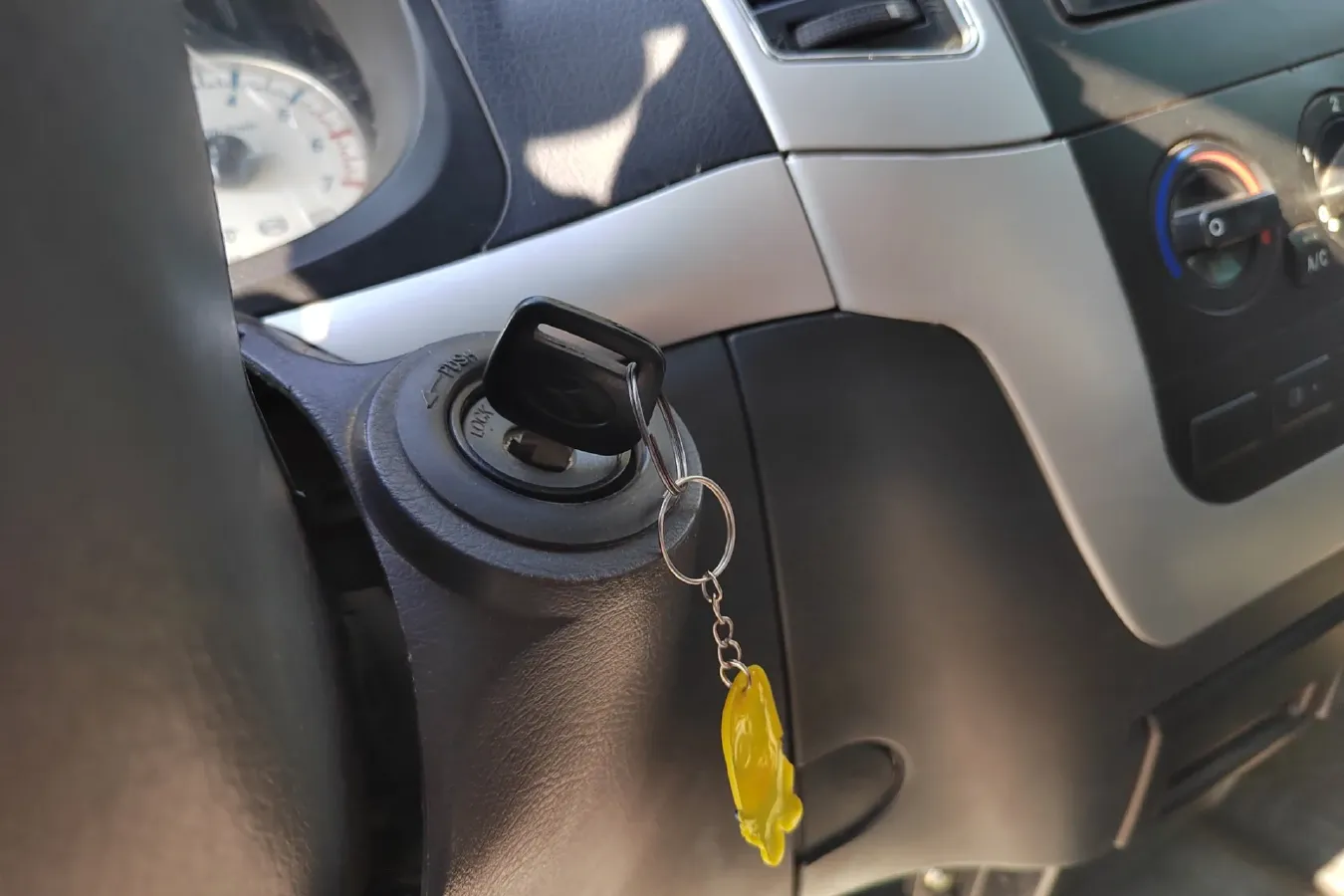 2016 KingLong JinWei 2.0L 102HP L4 5MT,autocango,china used car exporter,china ev exporter,chinese used car exporter,chinese used ev exporter