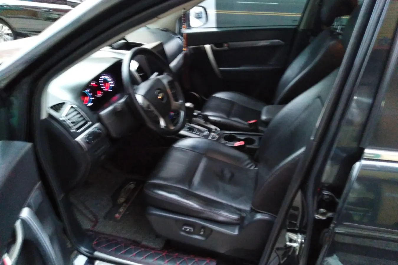 2011 Chevrolet Captiva 2.4L 167HP L4 6AT,autocango,china used car exporter,china ev exporter,chinese used car exporter,chinese used ev exporter