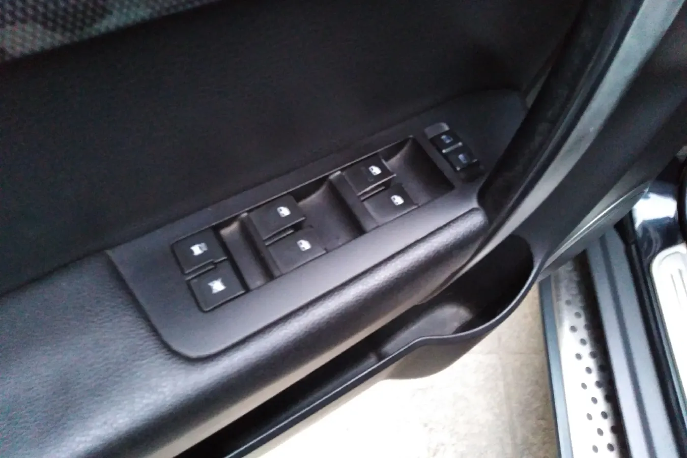 2011 Chevrolet Captiva 2.4L 167HP L4 6AT,autocango,china used car exporter,china ev exporter,chinese used car exporter,chinese used ev exporter