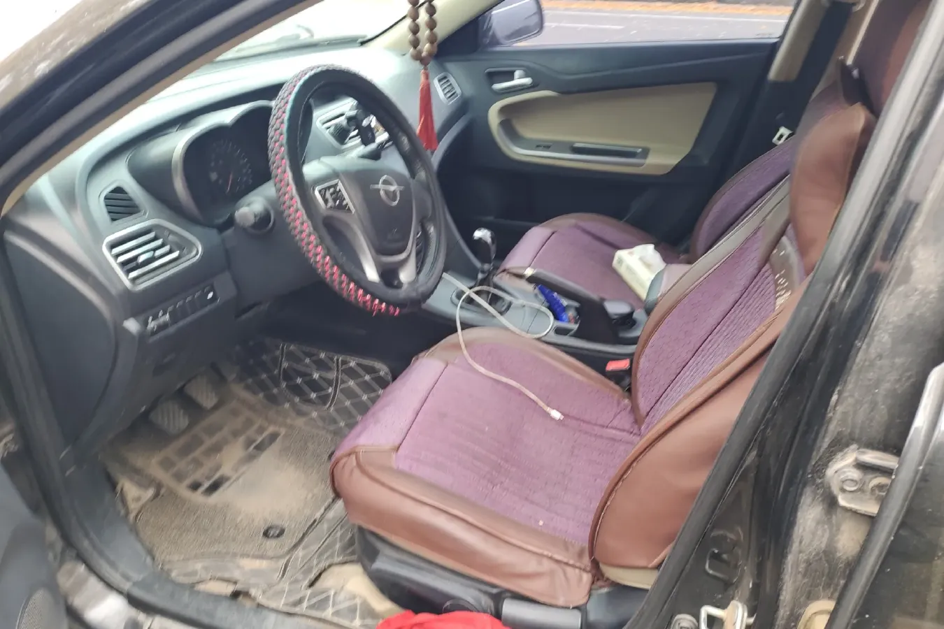 2014 HaiMa Family 1.6L 125HP L4 6MT,autocango,china used car exporter,china ev exporter,chinese used car exporter,chinese used ev exporter