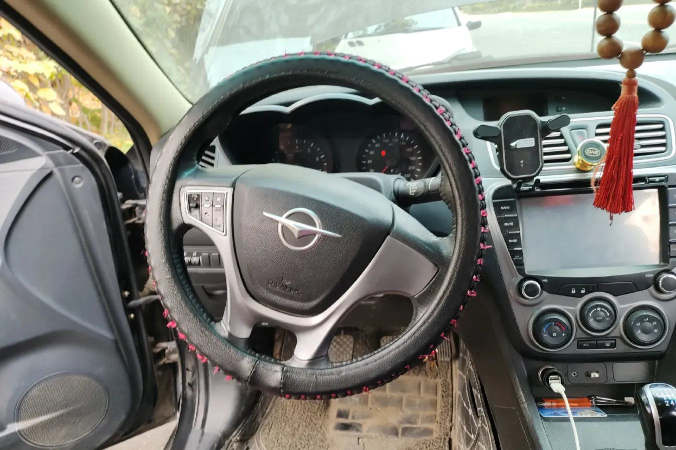 2014 HaiMa Family 1.6L 125HP L4 6MT,autocango,china used car exporter,china ev exporter,chinese used car exporter,chinese used ev exporter