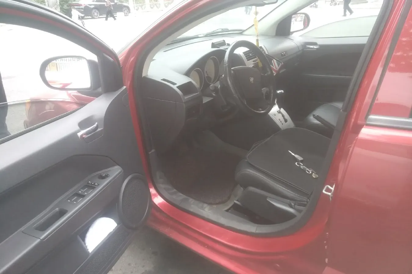 2009 Dodge Caliber 2.0L 156HP L4 CVT,autocango,china used car exporter,china ev exporter,chinese used car exporter,chinese used ev exporter