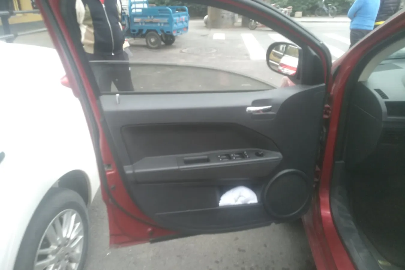 2009 Dodge Caliber 2.0L 156HP L4 CVT,autocango,china used car exporter,china ev exporter,chinese used car exporter,chinese used ev exporter