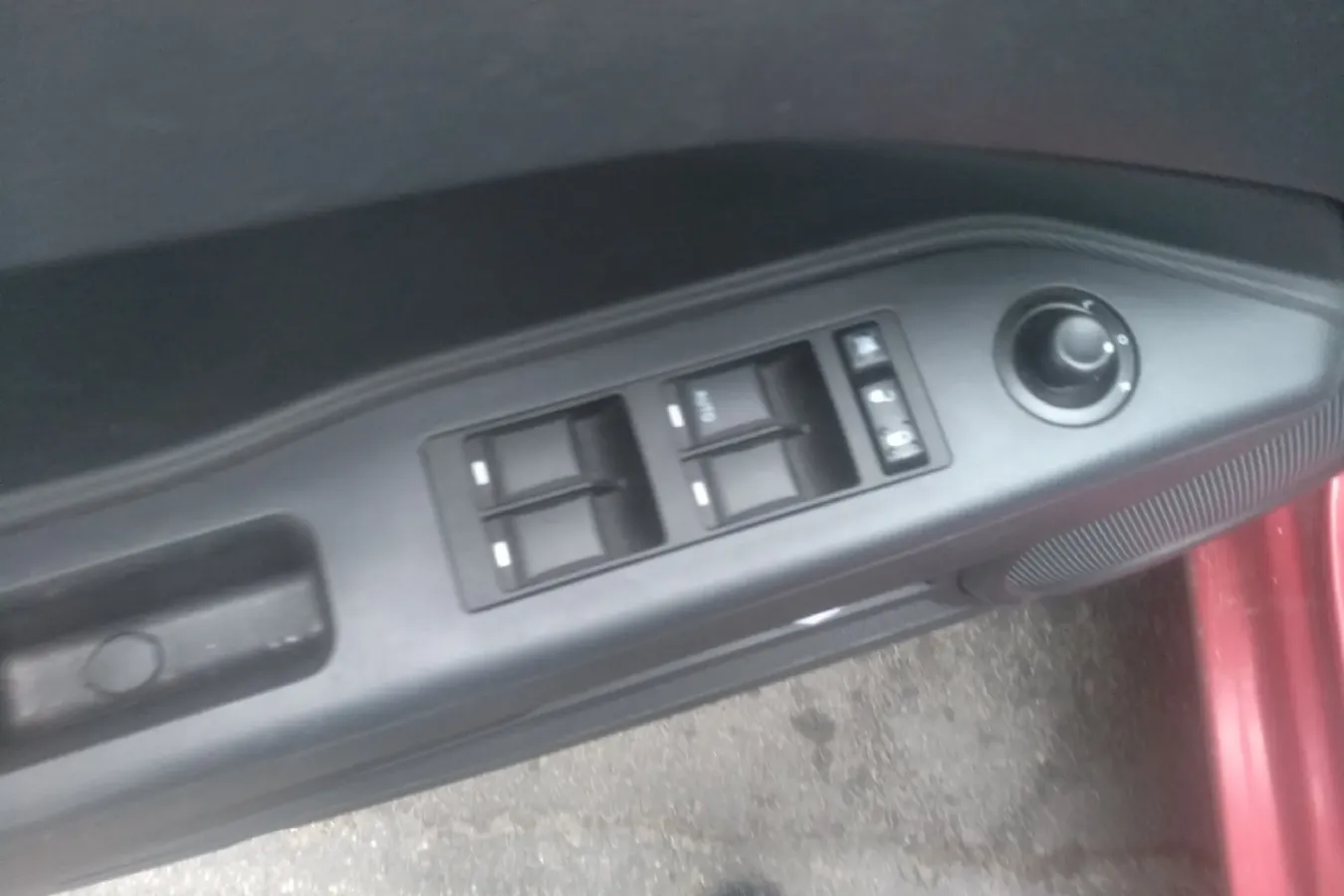 2009 Dodge Caliber 2.0L 156HP L4 CVT,autocango,china used car exporter,china ev exporter,chinese used car exporter,chinese used ev exporter