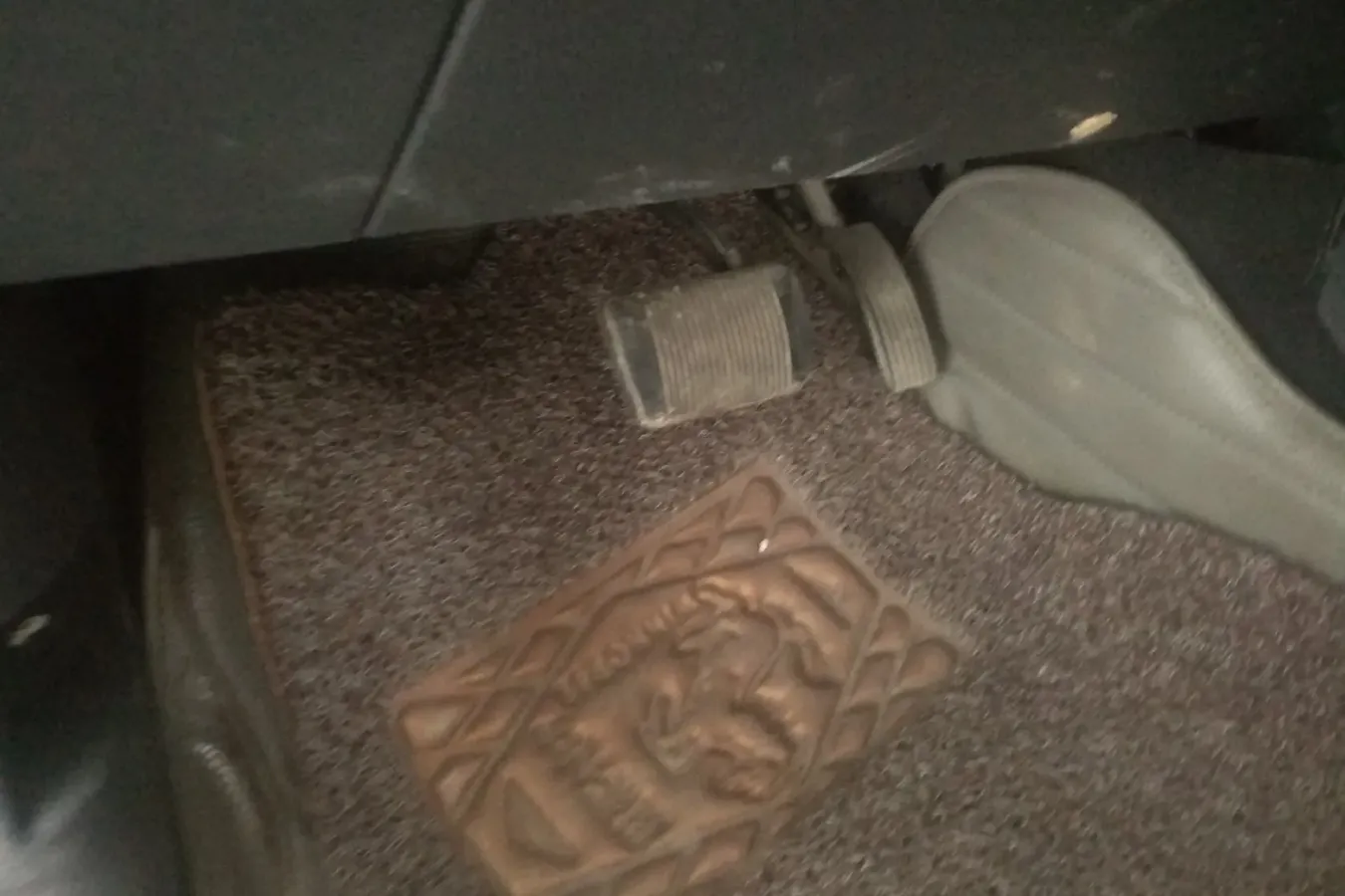 2009 Dodge Caliber 2.0L 156HP L4 CVT,autocango,china used car exporter,china ev exporter,chinese used car exporter,chinese used ev exporter