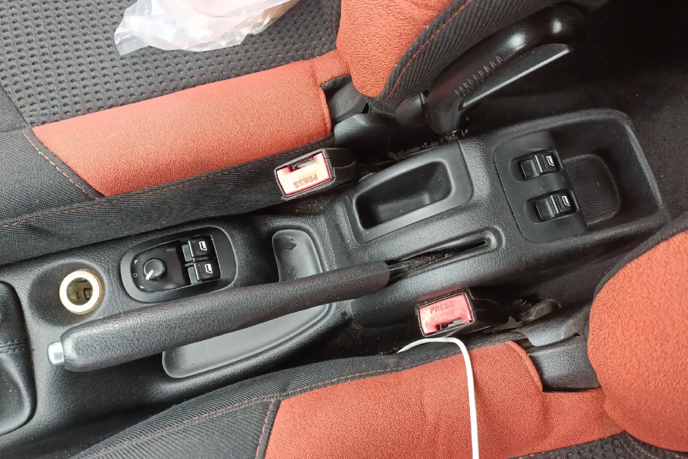 2012 Citroen C2 1.4L 76HP L4 5MT,autocango,china used car exporter,china ev exporter,chinese used car exporter,chinese used ev exporter