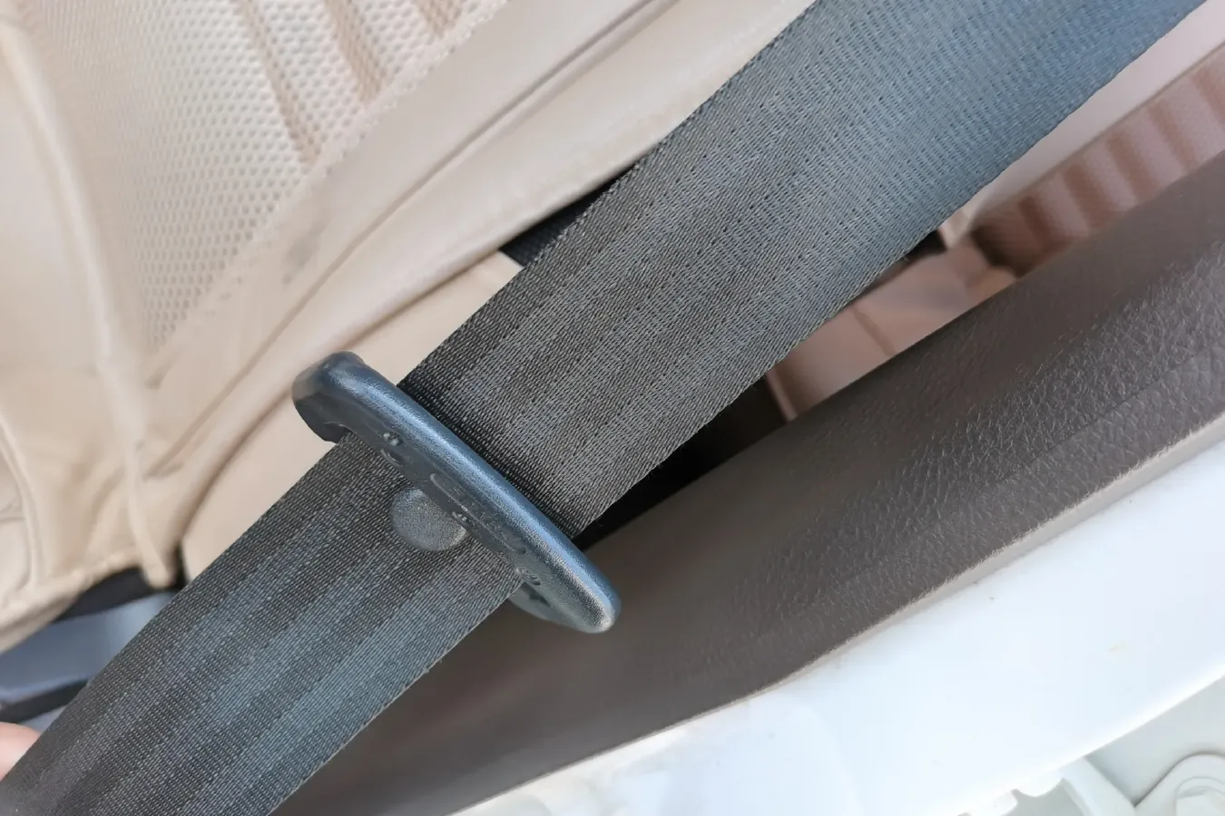 2014 FAW Senia S80 1.5L 102HP L4 5MT,autocango,china used car exporter,china ev exporter,chinese used car exporter,chinese used ev exporter