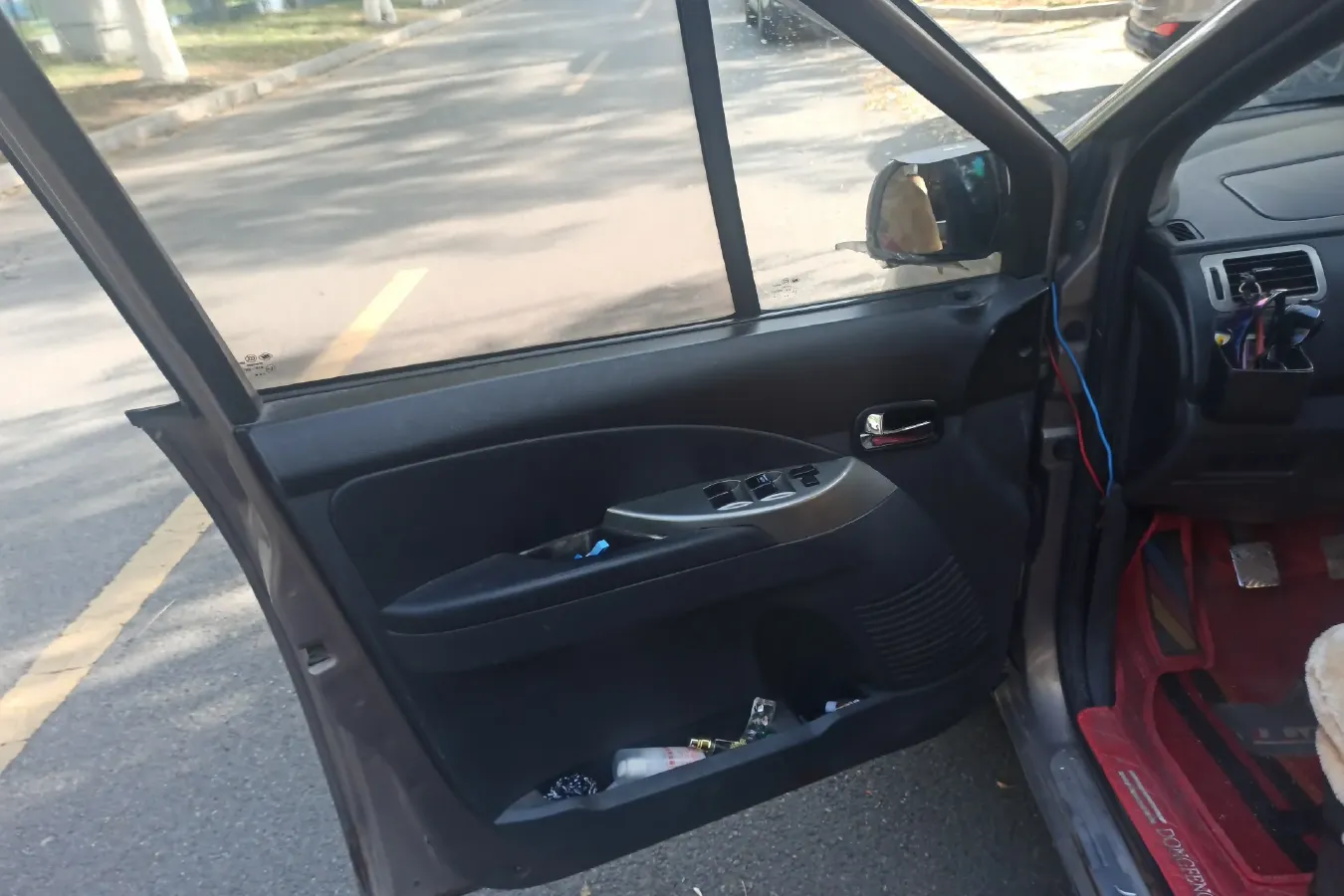 2012 DongFeng Forthing Joyear 1.5L 120HP L4 5MT,autocango,china used car exporter,china ev exporter,chinese used car exporter,chinese used ev exporter