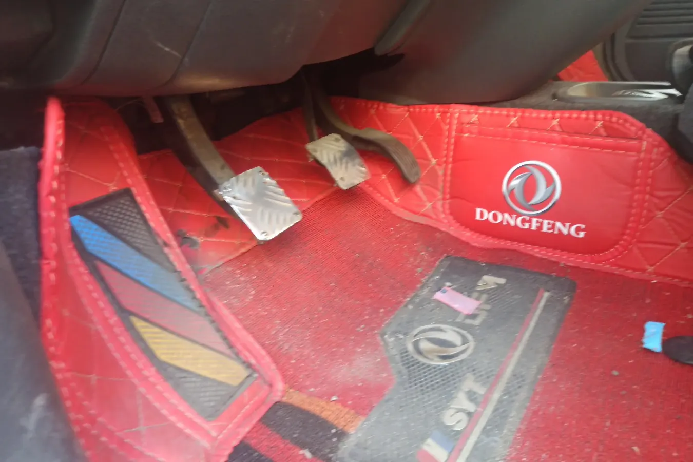 2012 DongFeng Forthing Joyear 1.5L 120HP L4 5MT,autocango,china used car exporter,china ev exporter,chinese used car exporter,chinese used ev exporter