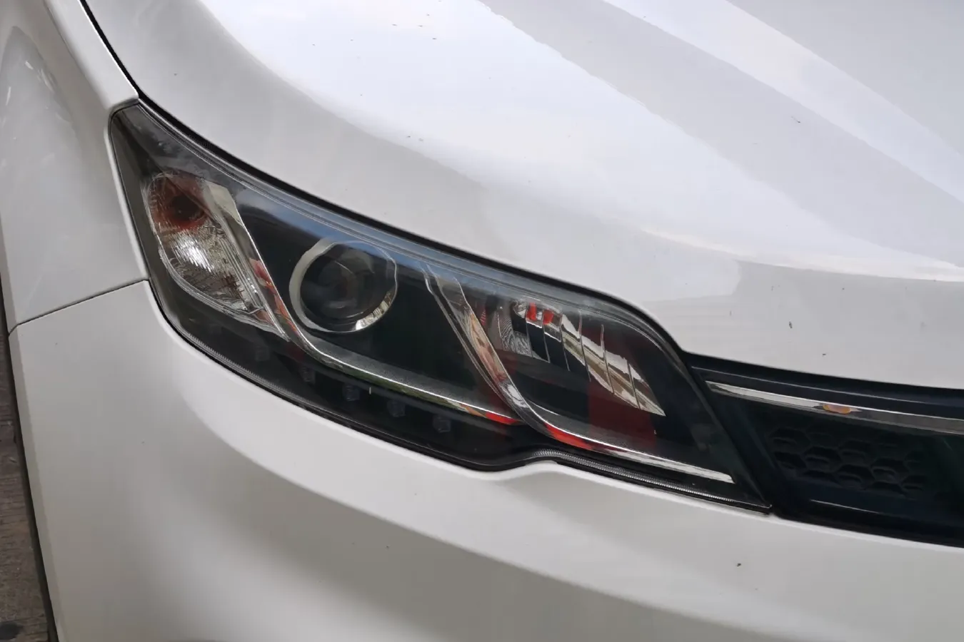 2016 Soueast DX3 1.5L 120HP L4 5MT,autocango,china used car exporter,china ev exporter,chinese used car exporter,chinese used ev exporter