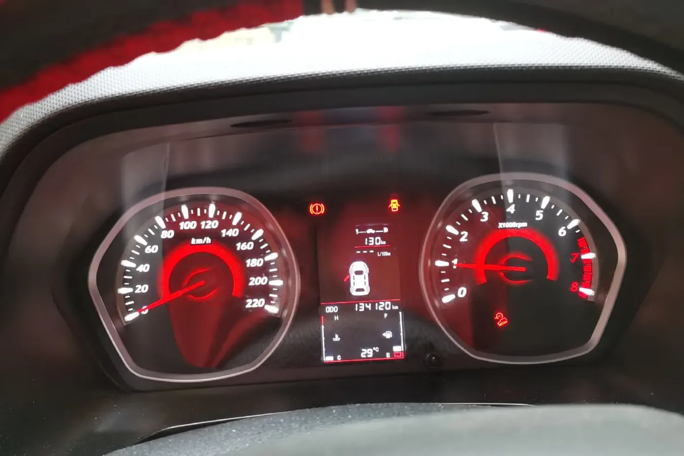 2016 Soueast DX3 1.5L 120HP L4 5MT,autocango,china used car exporter,china ev exporter,chinese used car exporter,chinese used ev exporter