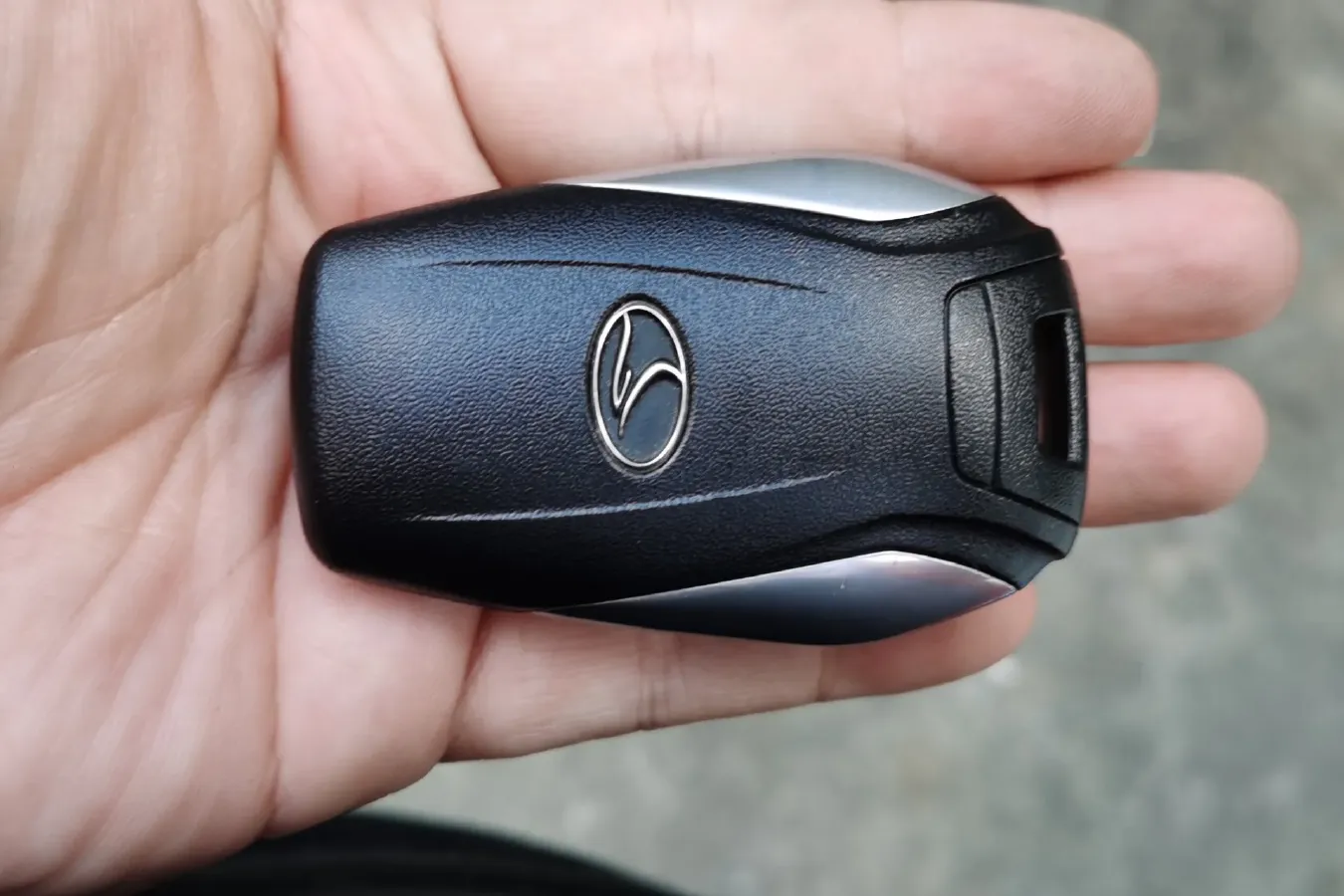 2016 Soueast DX3 1.5L 120HP L4 5MT,autocango,china used car exporter,china ev exporter,chinese used car exporter,chinese used ev exporter