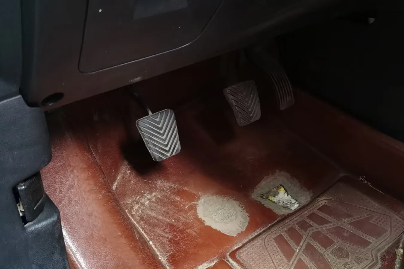 2016 Soueast DX3 1.5L 120HP L4 5MT,autocango,china used car exporter,china ev exporter,chinese used car exporter,chinese used ev exporter