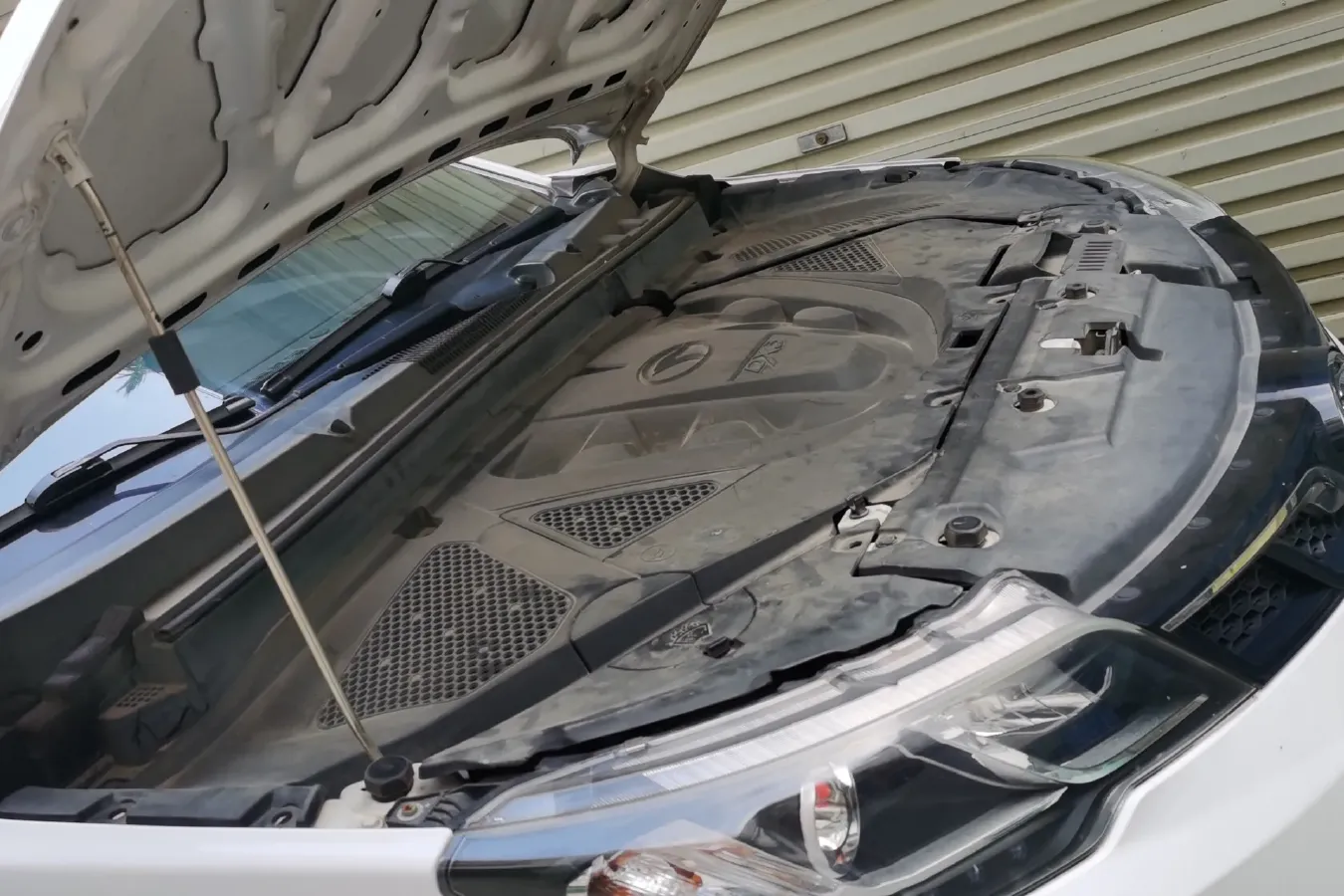 2016 Soueast DX3 1.5L 120HP L4 5MT,autocango,china used car exporter,china ev exporter,chinese used car exporter,chinese used ev exporter