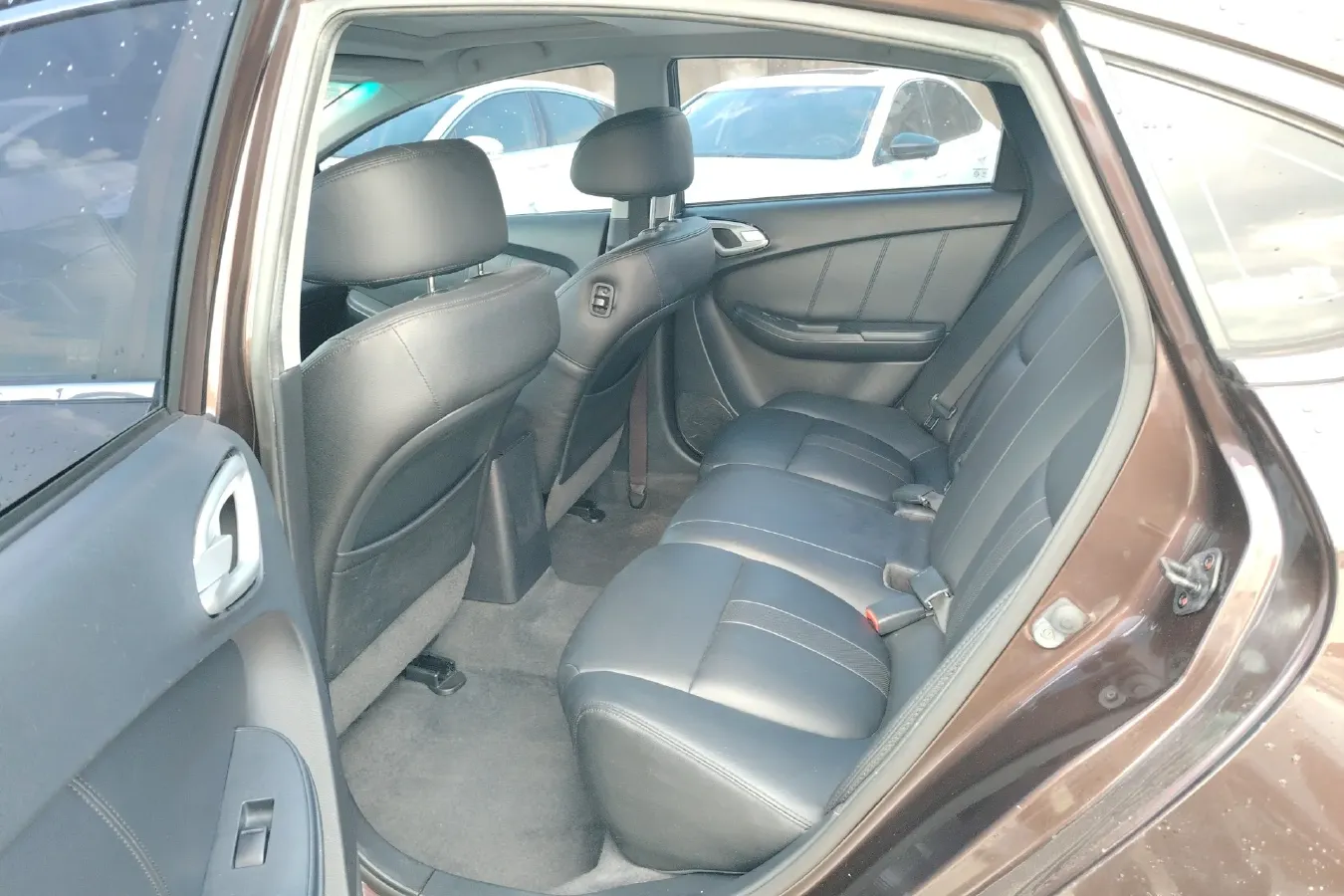 2013 Luxgen 5 1.8T 154HP L4 5AT,autocango,china used car exporter,china ev exporter,chinese used car exporter,chinese used ev exporter