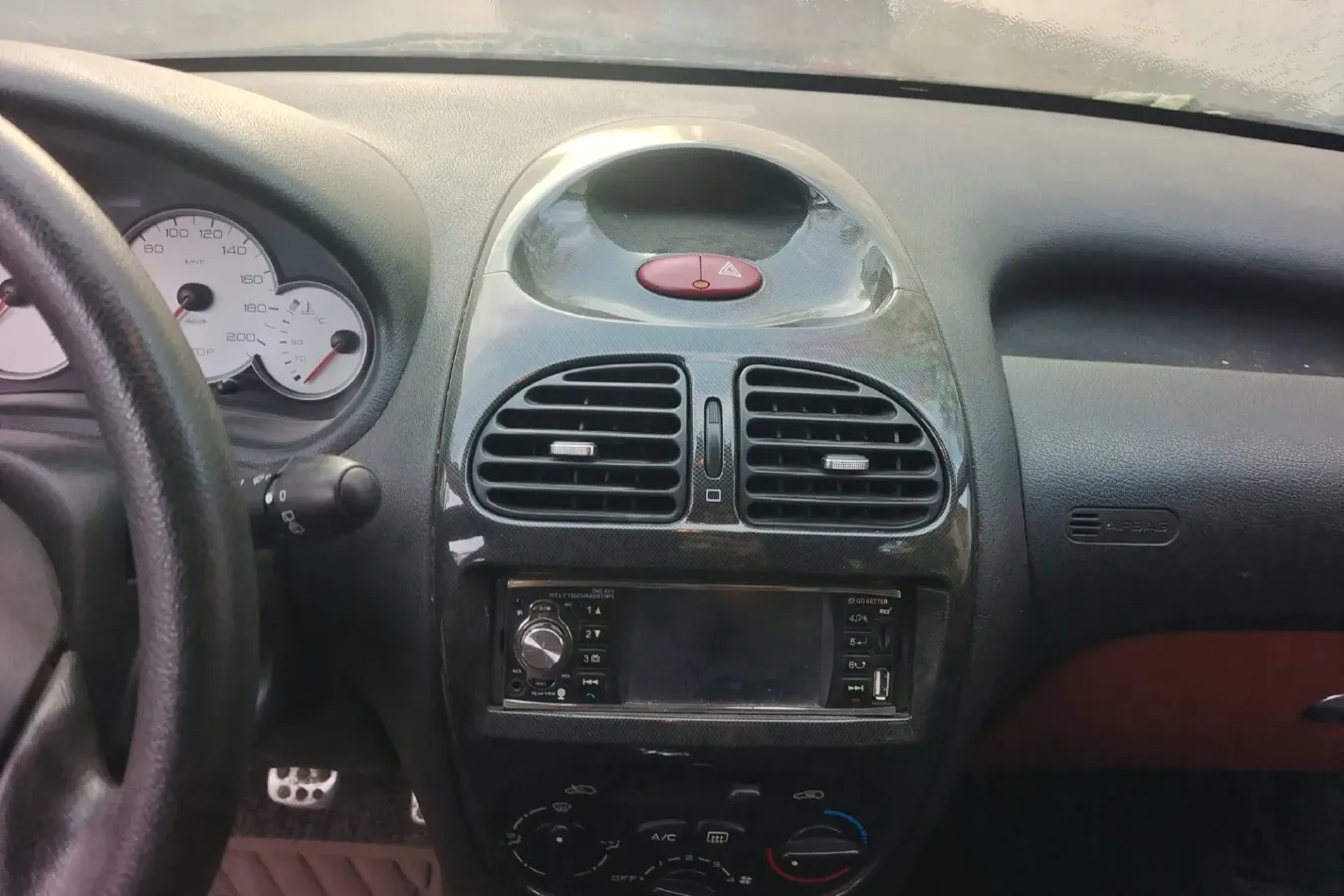 2010 Citroen C2 1.4L 76HP L4 5MT,autocango,china used car exporter,china ev exporter,chinese used car exporter,chinese used ev exporter