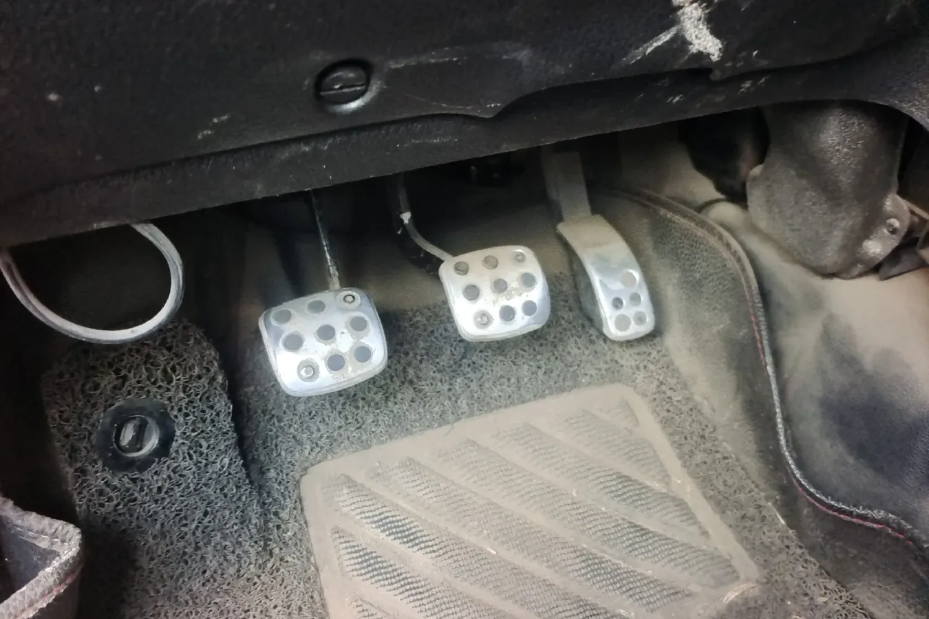 2010 Citroen C2 1.4L 76HP L4 5MT,autocango,china used car exporter,china ev exporter,chinese used car exporter,chinese used ev exporter