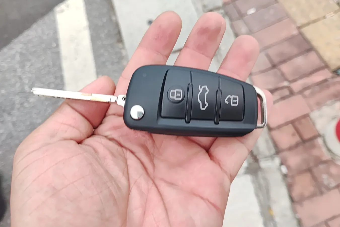 2013 Brilliance Auto H330 1.5L 105HP L4 5MT,autocango,china used car exporter,china ev exporter,chinese used car exporter,chinese used ev exporter