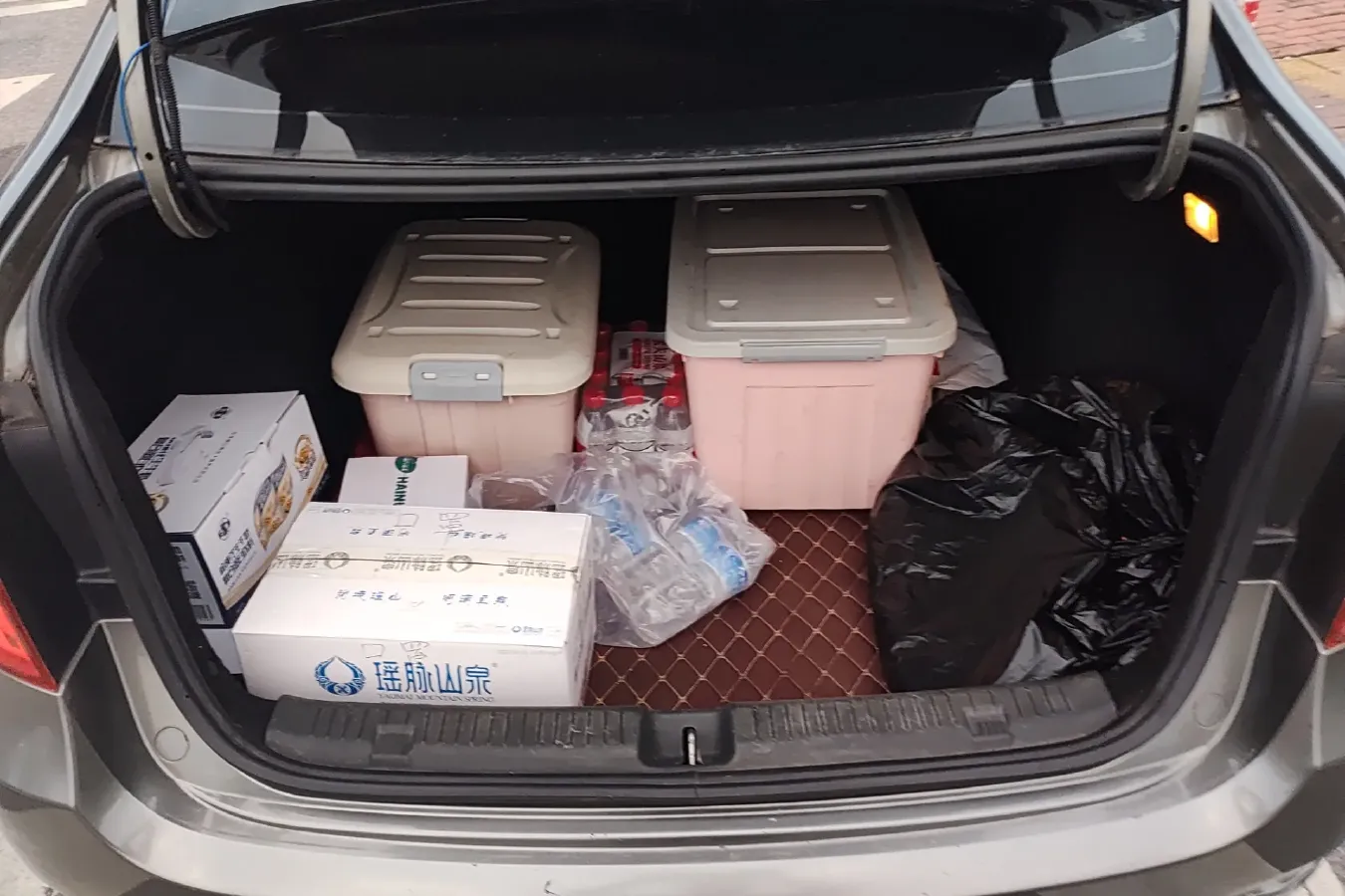 2013 Brilliance Auto H330 1.5L 105HP L4 5MT,autocango,china used car exporter,china ev exporter,chinese used car exporter,chinese used ev exporter