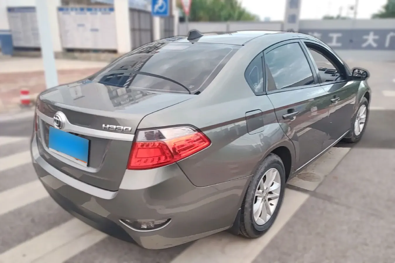 2013 Brilliance Auto H330 1.5L 105HP L4 5MT,autocango,china used car exporter,china ev exporter,chinese used car exporter,chinese used ev exporter