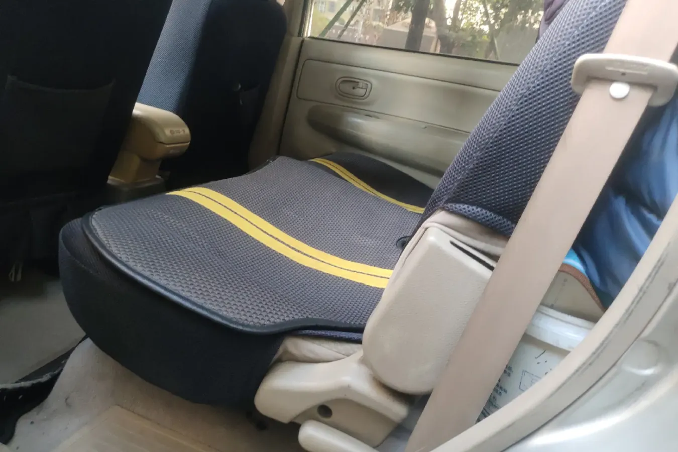 2011 FAW Senia M80 1.3L 91HP L4 5MT,autocango,china used car exporter,china ev exporter,chinese used car exporter,chinese used ev exporter