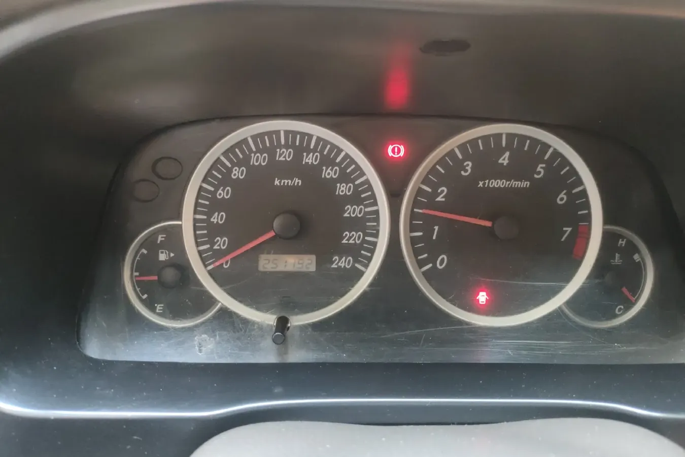 2011 FAW Senia M80 1.3L 91HP L4 5MT,autocango,china used car exporter,china ev exporter,chinese used car exporter,chinese used ev exporter