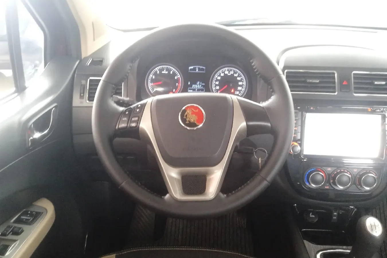 2014 DongFeng Forthing Joyear X3 1.5L 120HP L4 5MT,autocango,china used car exporter,china ev exporter,chinese used car exporter,chinese used ev exporter