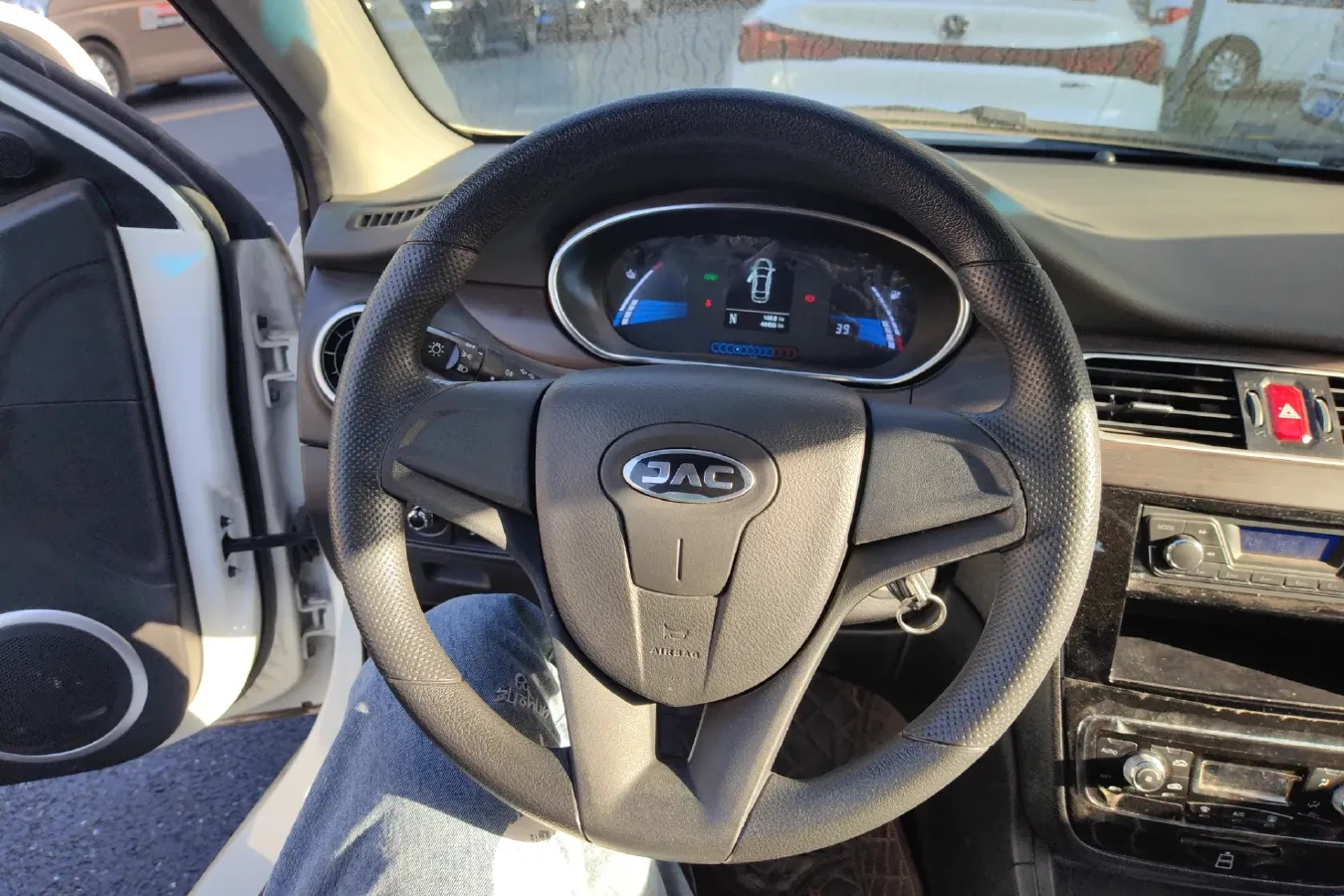 2018 JAC iEVA50 BEV 46.5KWH,autocango,china used car exporter,china ev exporter,chinese used car exporter,chinese used ev exporter