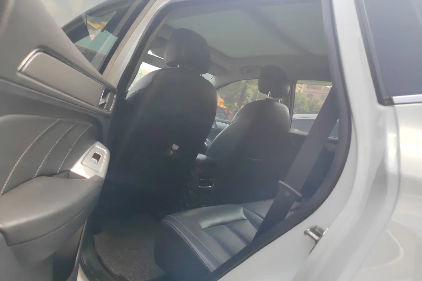 2016 Roewe RX5 1.5T 169HP L4 7DCT,autocango,china used car exporter,china ev exporter,chinese used car exporter,chinese used ev exporter