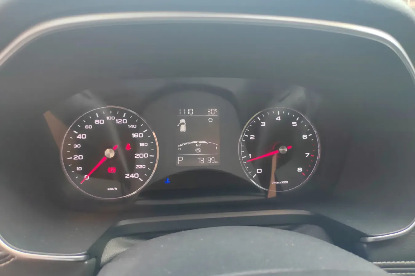 2016 Roewe RX5 1.5T 169HP L4 7DCT,autocango,china used car exporter,china ev exporter,chinese used car exporter,chinese used ev exporter