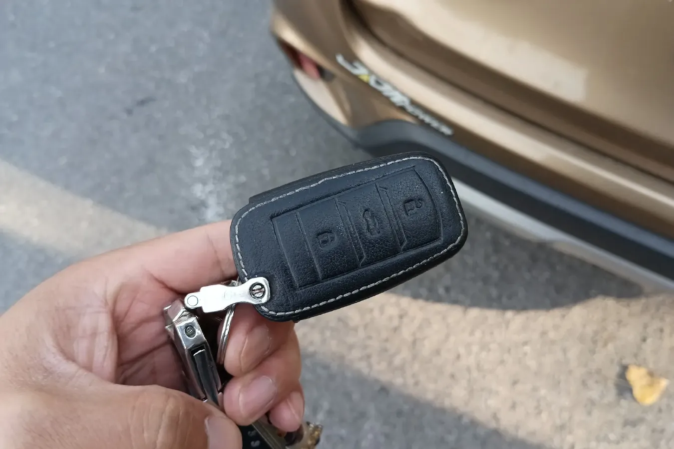 2017 Landwind X2 1.6L 125HP L4 4AT,autocango,china used car exporter,china ev exporter,chinese used car exporter,chinese used ev exporter