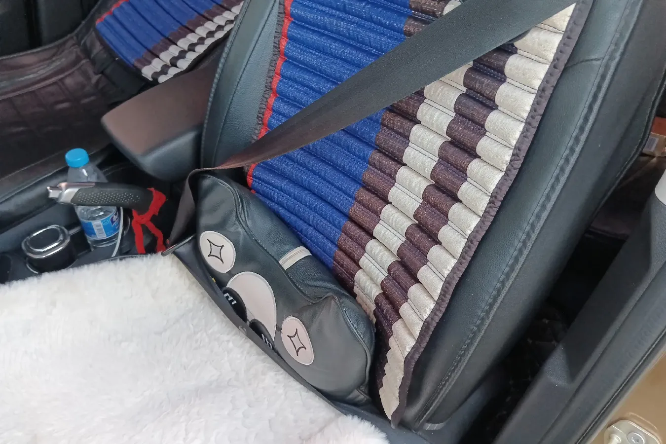 2017 Landwind X2 1.6L 125HP L4 4AT,autocango,china used car exporter,china ev exporter,chinese used car exporter,chinese used ev exporter