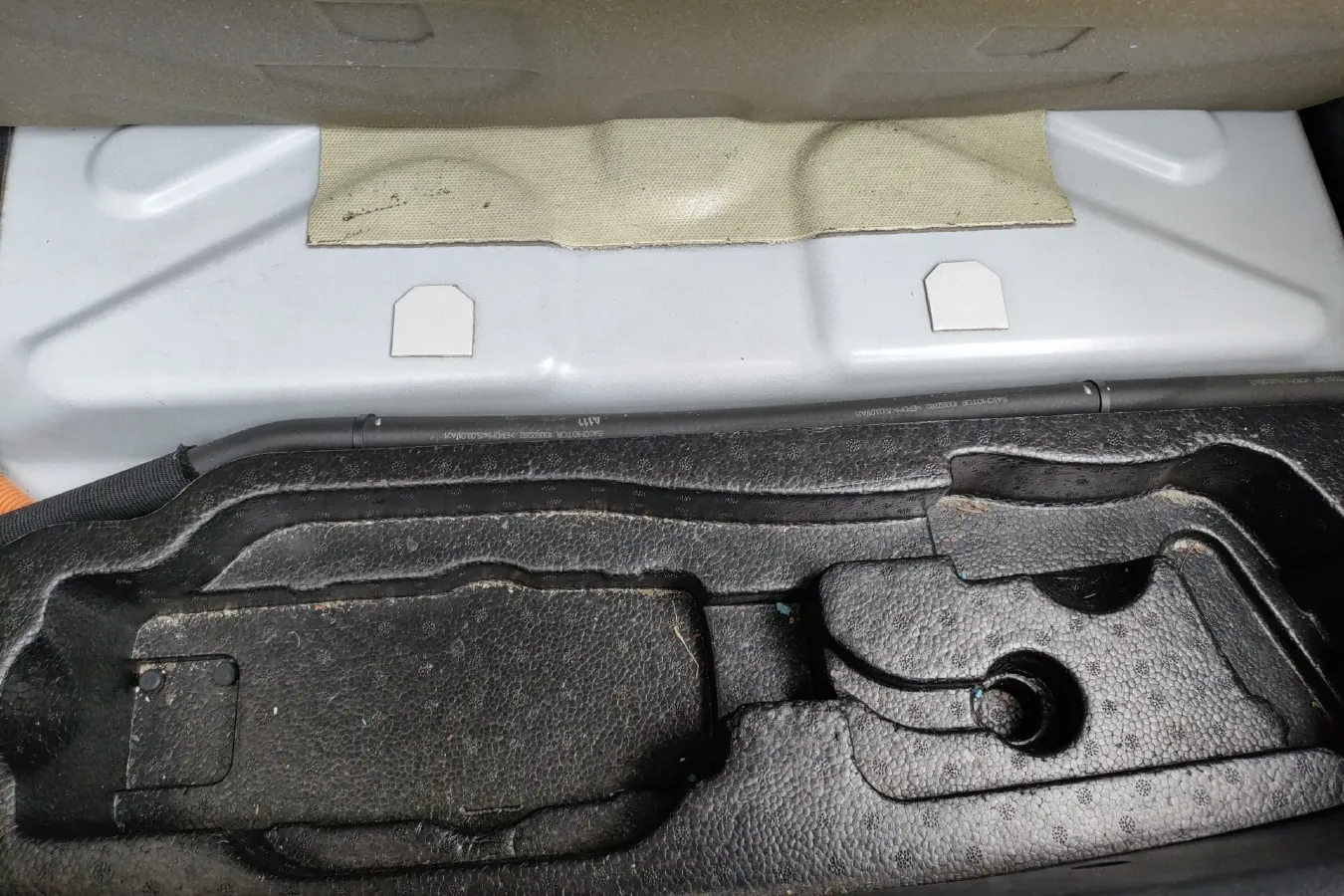 2014 Roewe e550 1.5L 109HP L4 2AT PHEV 11.8KWH,autocango,china used car exporter,china ev exporter,chinese used car exporter,chinese used ev exporter