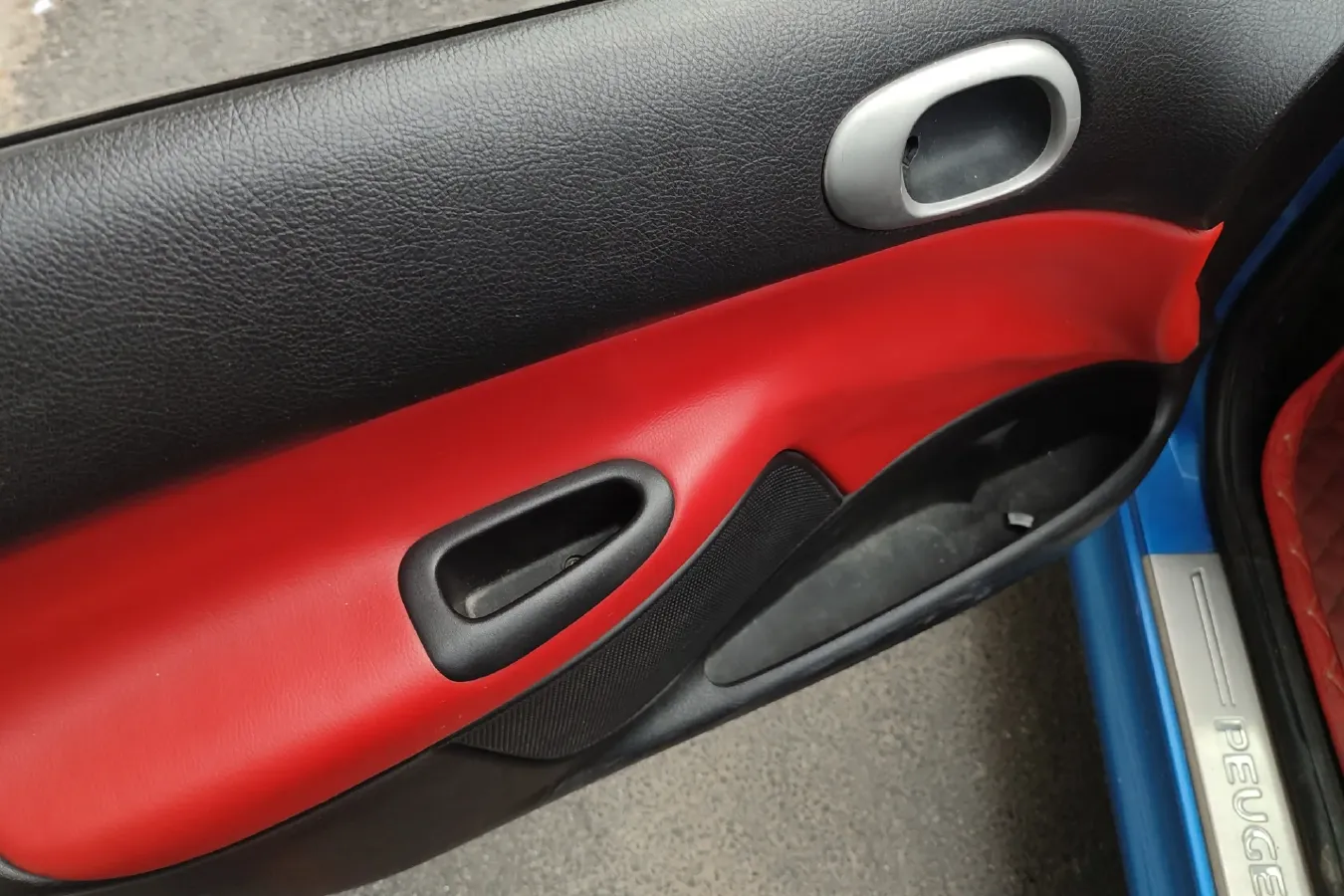 2007 Peugeot 206 1.6L 106HP L4 4AT,autocango,china used car exporter,china ev exporter,chinese used car exporter,chinese used ev exporter