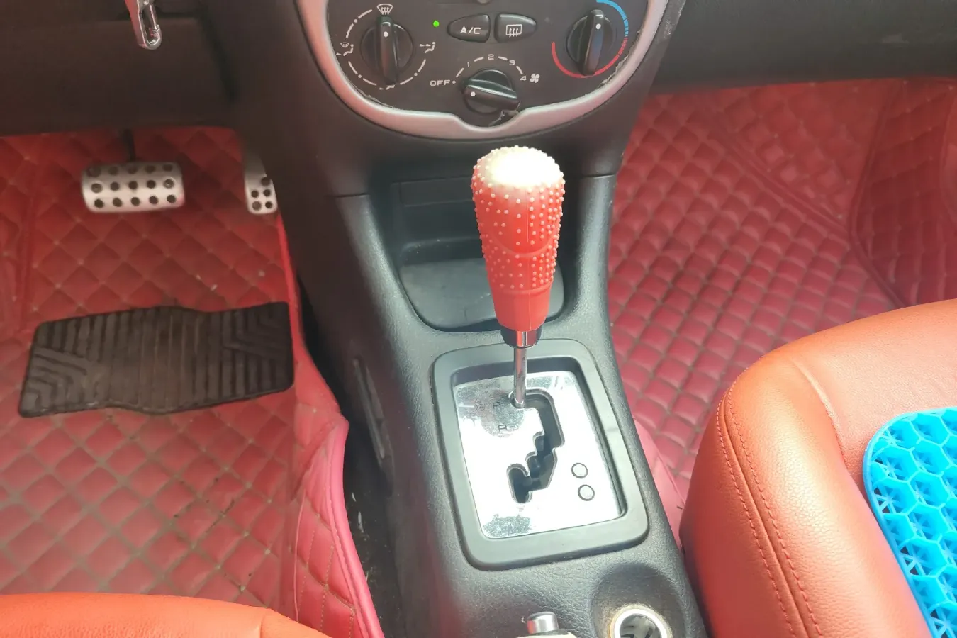 2007 Peugeot 206 1.6L 106HP L4 4AT,autocango,china used car exporter,china ev exporter,chinese used car exporter,chinese used ev exporter