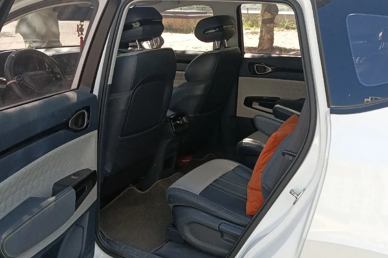 2019 BaoJun RM-5 1.5T 147HP L4 CVT,autocango,china used car exporter,china ev exporter,chinese used car exporter,chinese used ev exporter