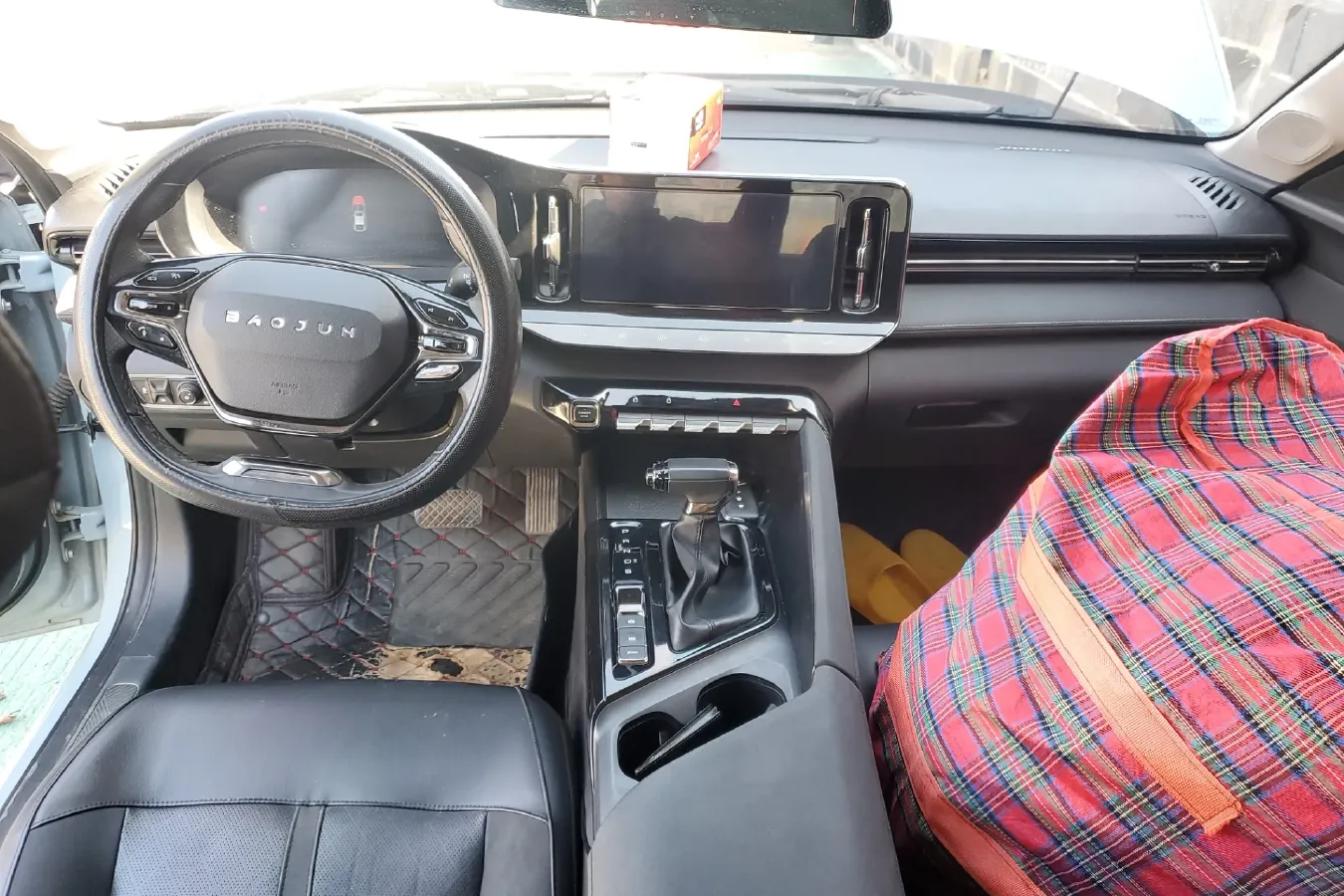 2020 BaoJun RC-5 1.5T 147HP L4 CVT,autocango,china used car exporter,china ev exporter,chinese used car exporter,chinese used ev exporter