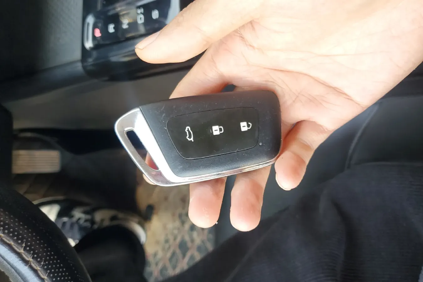 2020 BaoJun RC-5 1.5T 147HP L4 CVT,autocango,china used car exporter,china ev exporter,chinese used car exporter,chinese used ev exporter