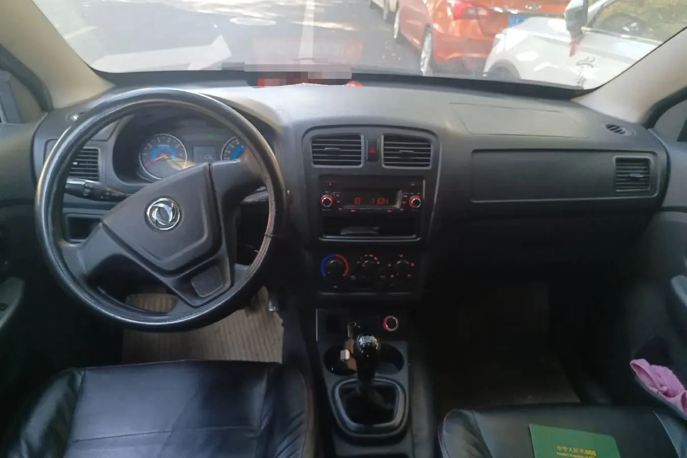 2014 DongFeng Fengon Fengon 330 1.5L 116HP L4 5MT,autocango,china used car exporter,china ev exporter,chinese used car exporter,chinese used ev exporter