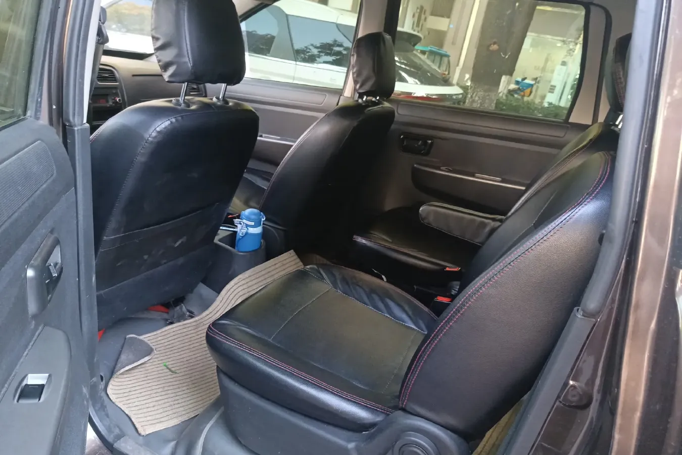 2014 DongFeng Fengon Fengon 330 1.5L 116HP L4 5MT,autocango,china used car exporter,china ev exporter,chinese used car exporter,chinese used ev exporter