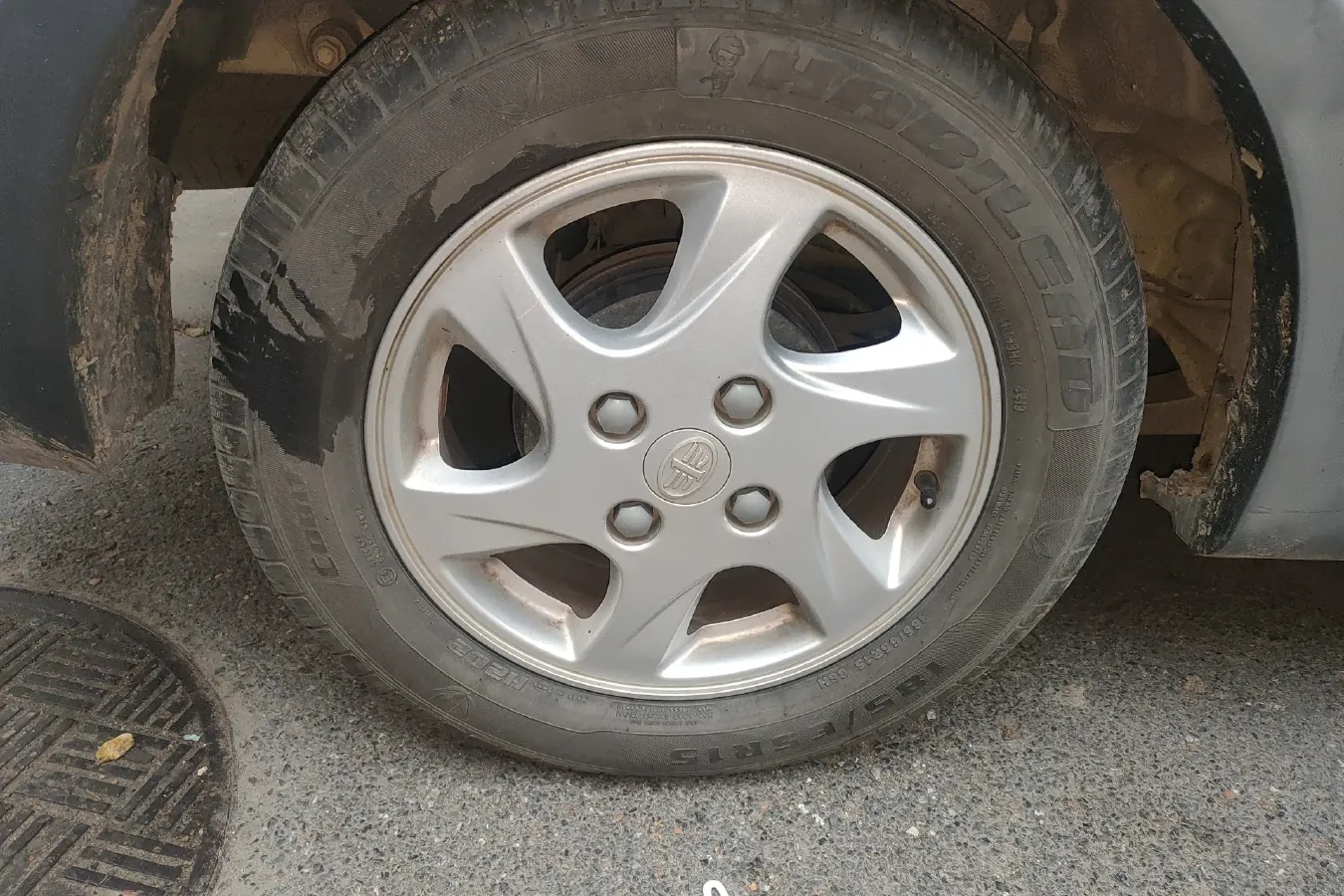 2013 FAW Senia S80 1.5L 109HP L4 5MT,autocango,china used car exporter,china ev exporter,chinese used car exporter,chinese used ev exporter