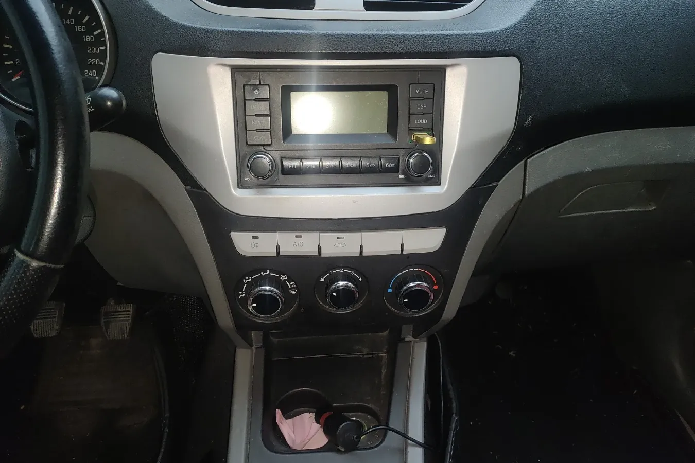 2013 FAW Senia S80 1.5L 109HP L4 5MT,autocango,china used car exporter,china ev exporter,chinese used car exporter,chinese used ev exporter