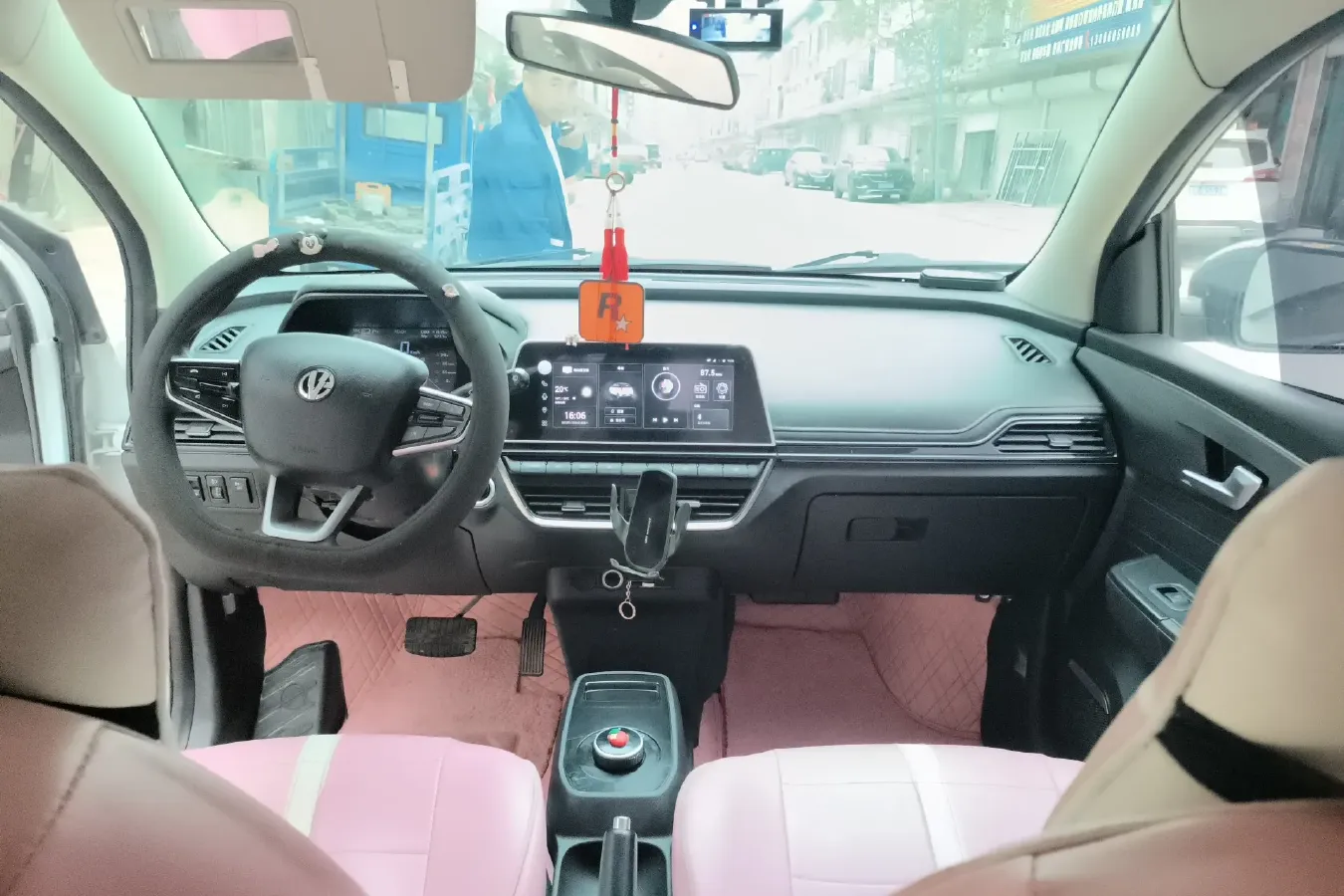 2021 EV House YOUNG BEV 38.54KWH,autocango,china used car exporter,china ev exporter,chinese used car exporter,chinese used ev exporter