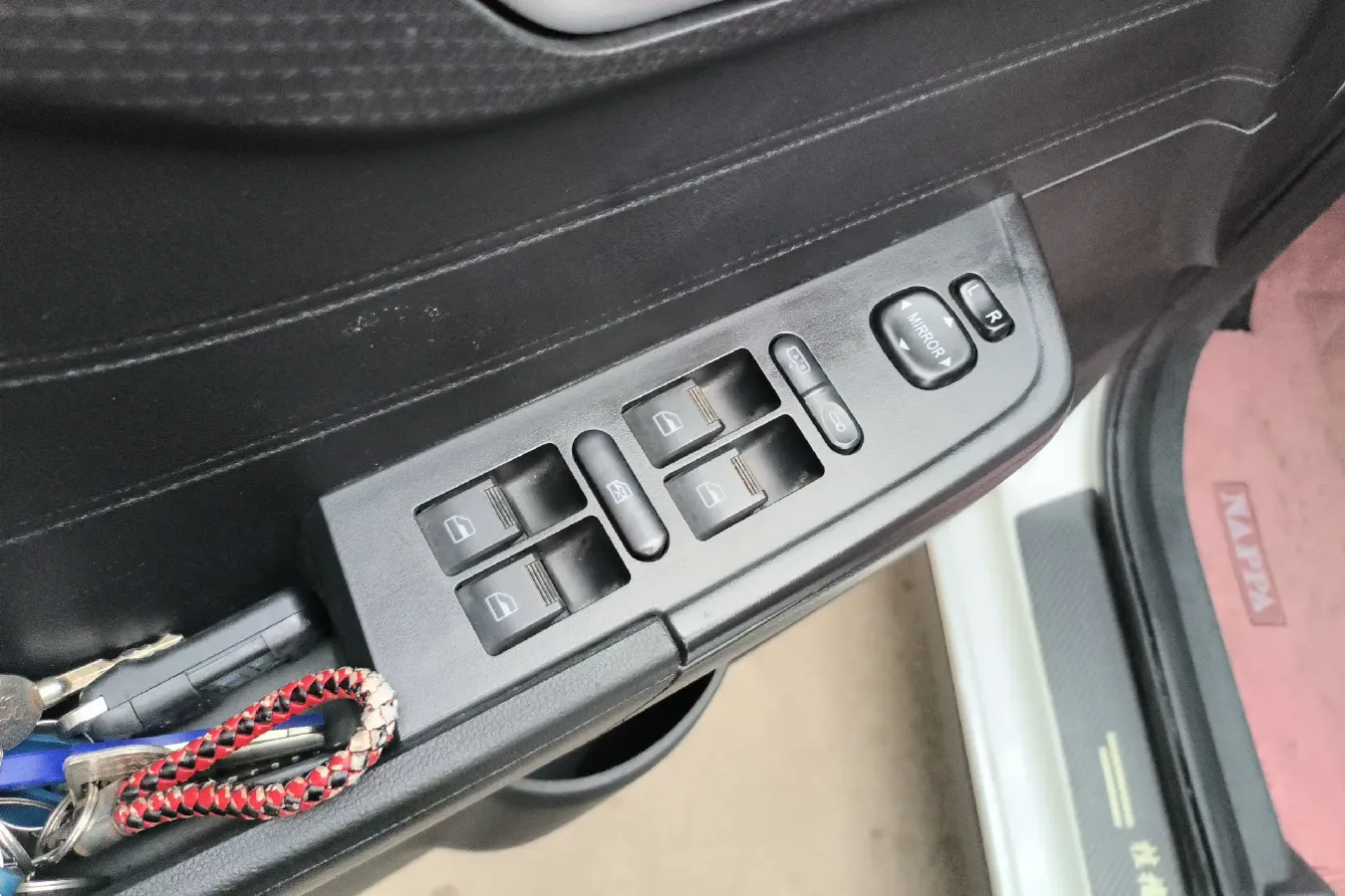 2021 EV House YOUNG BEV 38.54KWH,autocango,china used car exporter,china ev exporter,chinese used car exporter,chinese used ev exporter