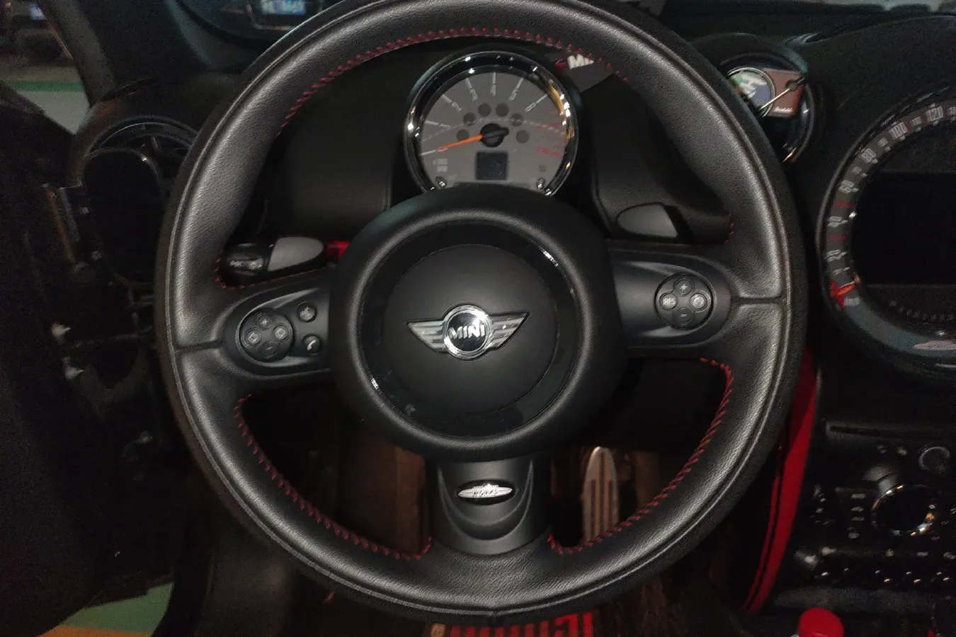 2014 MINI JCW COUNTRYMAN 1.6T 218HP L4 6AT,autocango,china used car exporter,china ev exporter,chinese used car exporter,chinese used ev exporter