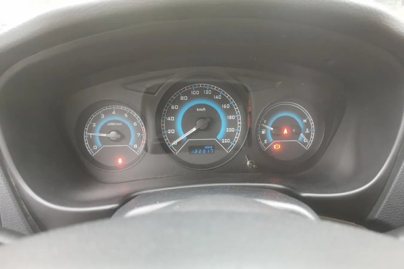 2015 Soueast V3 1.5L 120HP L4 5MT,autocango,china used car exporter,china ev exporter,chinese used car exporter,chinese used ev exporter