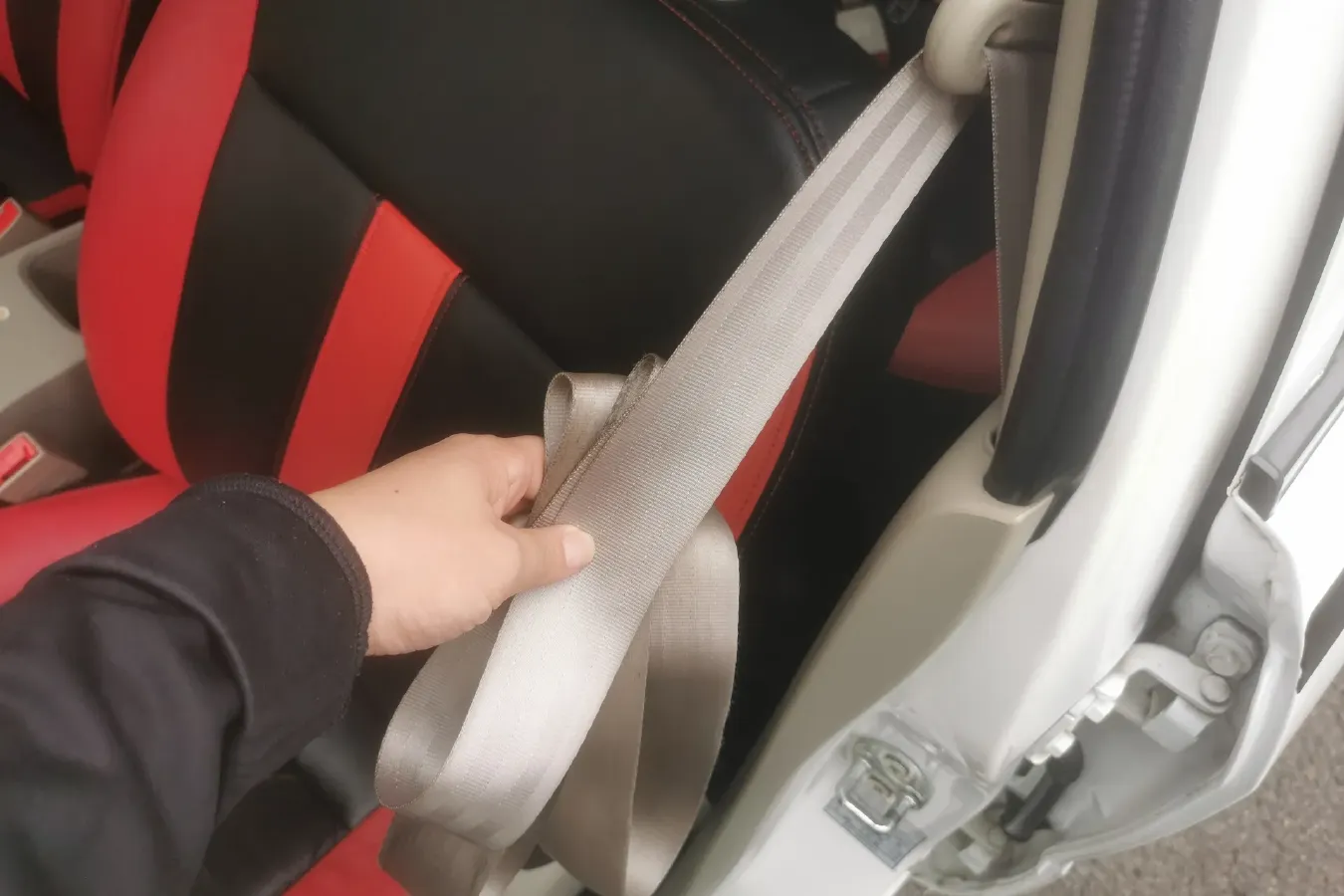 2015 Soueast V3 1.5L 120HP L4 5MT,autocango,china used car exporter,china ev exporter,chinese used car exporter,chinese used ev exporter