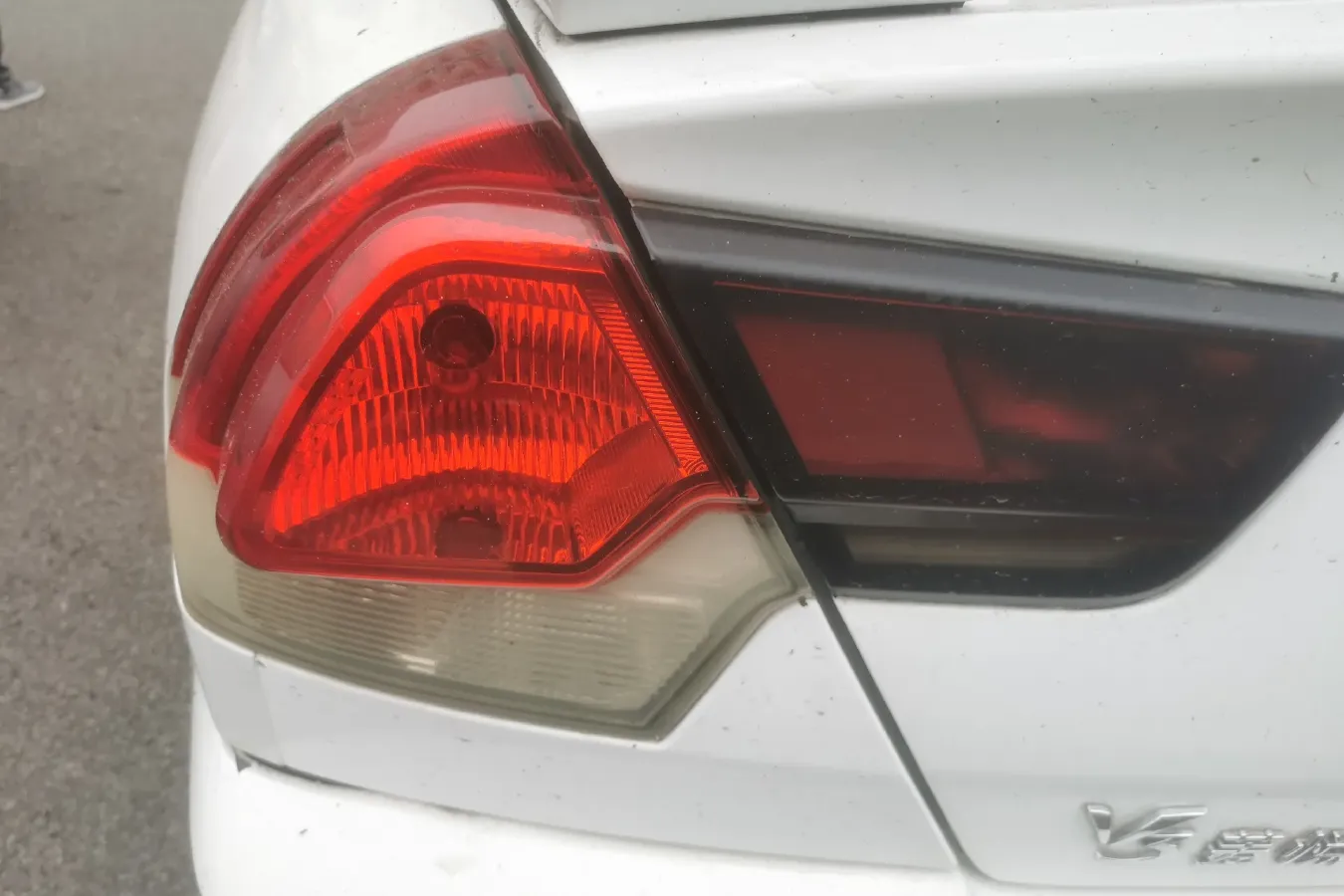 2015 Soueast V3 1.5L 120HP L4 5MT,autocango,china used car exporter,china ev exporter,chinese used car exporter,chinese used ev exporter