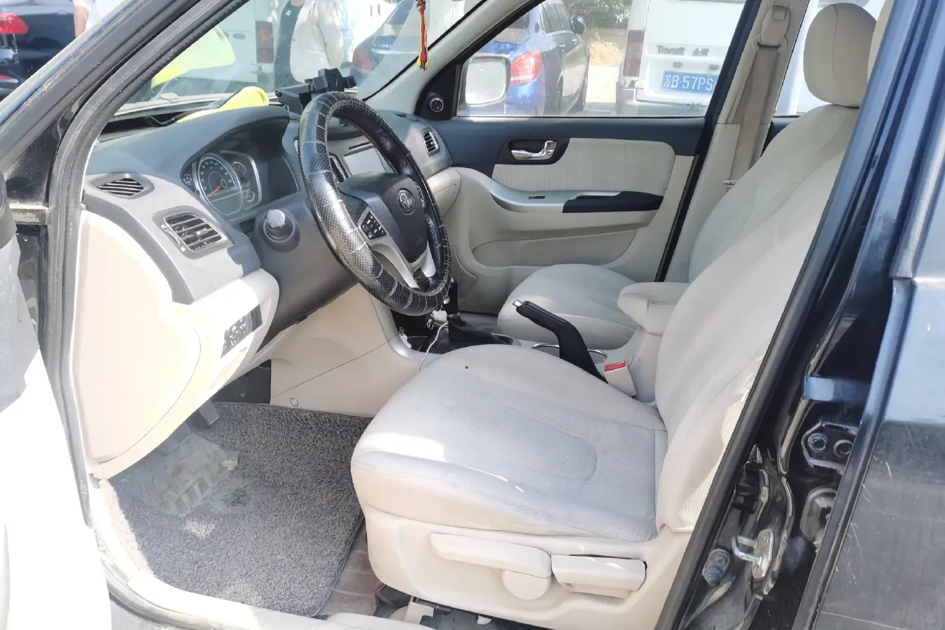 2013 HaiMa S7 2.0L 150HP L4 5AT,autocango,china used car exporter,china ev exporter,chinese used car exporter,chinese used ev exporter