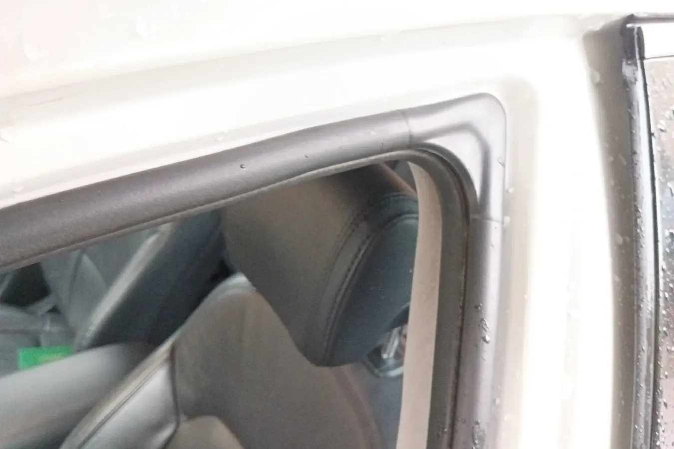 2013 Kia Cadenza 2.4L 173HP L4 6AT,autocango,china used car exporter,china ev exporter,chinese used car exporter,chinese used ev exporter